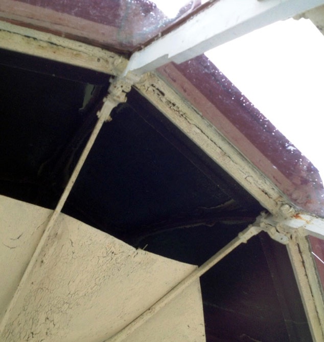Ceiling Detail